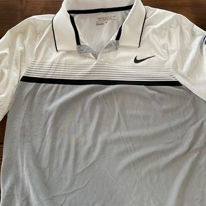 Lightly worn Nike golf shirt